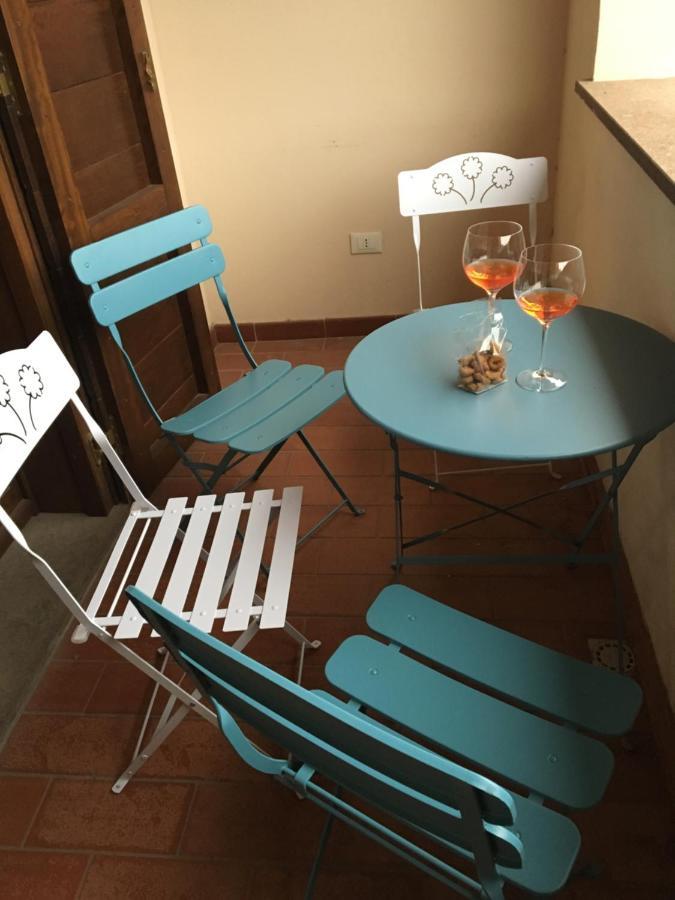 Casa Del Porticciolo Di 卡普拉亚 外观 照片
